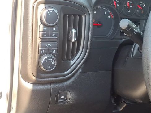 Used 2021 Chevrolet Silverado 1500 W/T w/ WT Value Package AWD/4WD image 27
