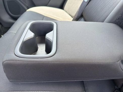 Used 2025 Nissan Altima 2.5 SV AWD/4WD image 19