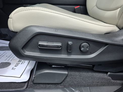 New 2026 Honda Pilot Touring image 10
