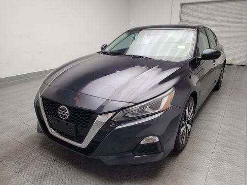 Used 2022 Nissan Altima 2.5 SV FWD image 15