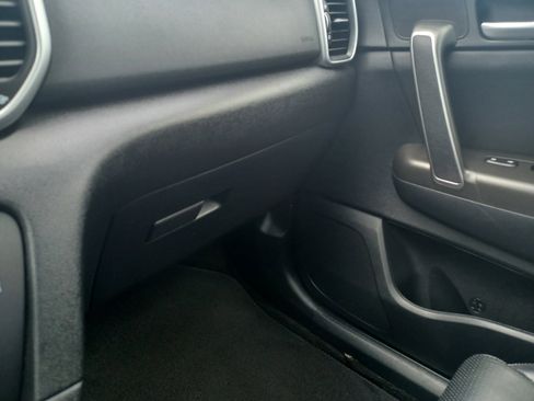 Used 2021 Kia Sportage AWD Nightfall Edition image 23