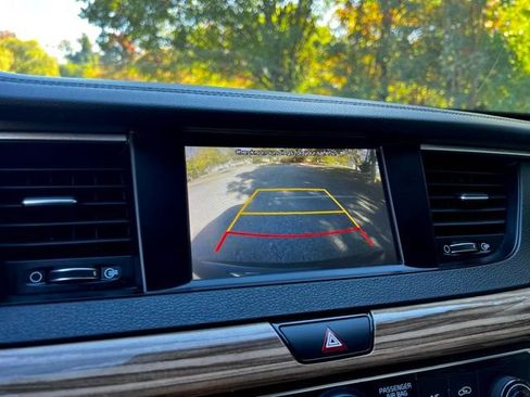 Used 2019 Kia Cadenza Premium image 44