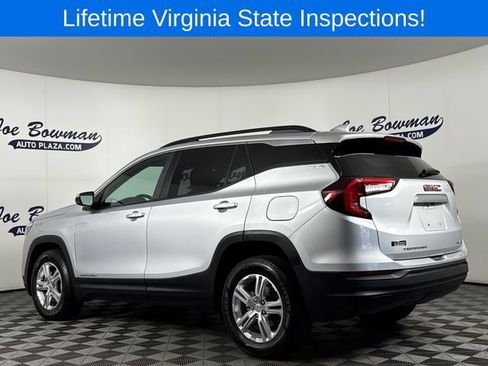 Used 2022 GMC Terrain SLE w/ Driver Convenience Package AWD/4WD image 9