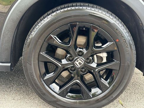 Used 2025 Honda HR-V Sport image 12