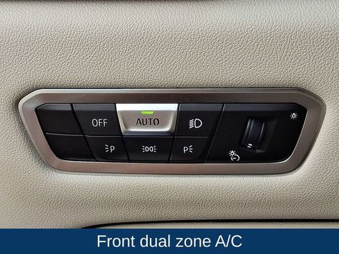 Used 2022 BMW X5 xDrive40i w/ M Sport Package image 9