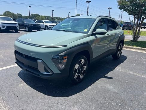Used 2024 Hyundai Kona SEL AWD/4WD image 4