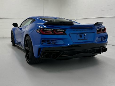 Used 2025 Chevrolet Corvette E-Ray w/ Battery Protection Package AWD/4WD image 8