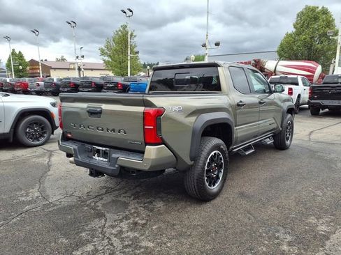 Used 2025 Toyota Tacoma TRD Off-Road w/ TRD Off Road Upgrade Package AWD/4WD image 8
