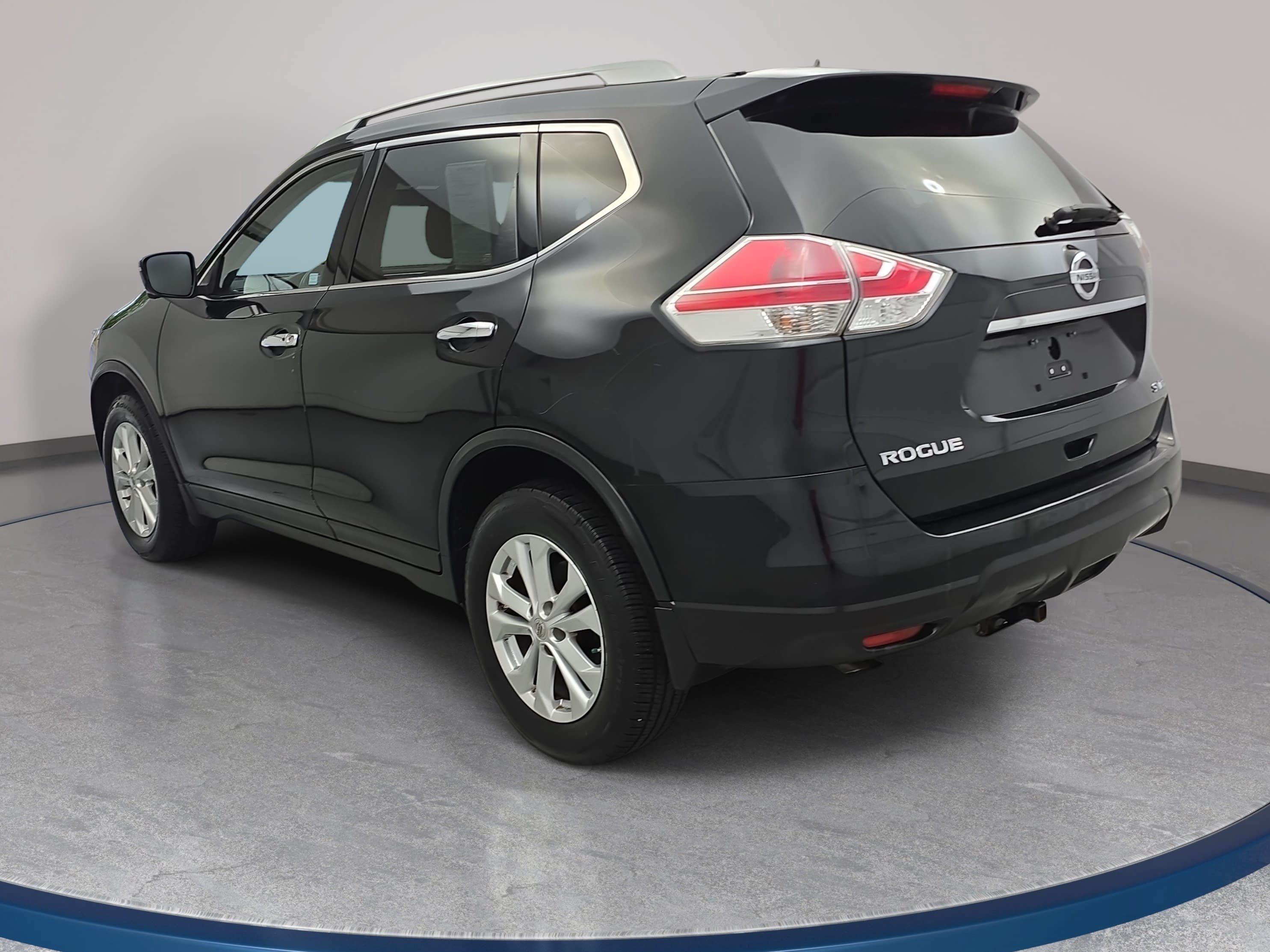Used 2016 Nissan Rogue SV w/ SV Premium Package AWD/4WD image 7
