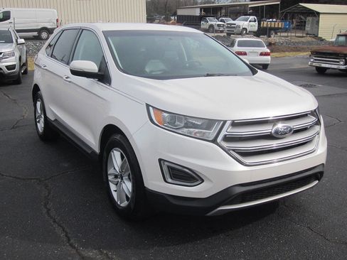 Used 2017 Ford Edge SEL w/ Equipment Group 201A image 4