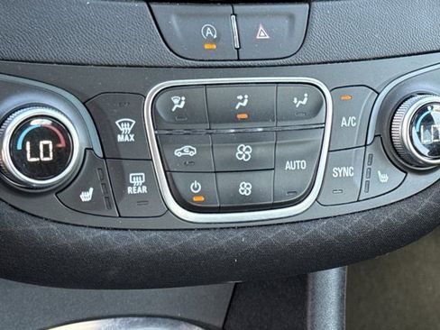 Used 2025 Chevrolet Malibu LT image 31