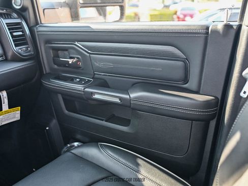 Used 2024 RAM 5500 4x4 Crew Cab image 49