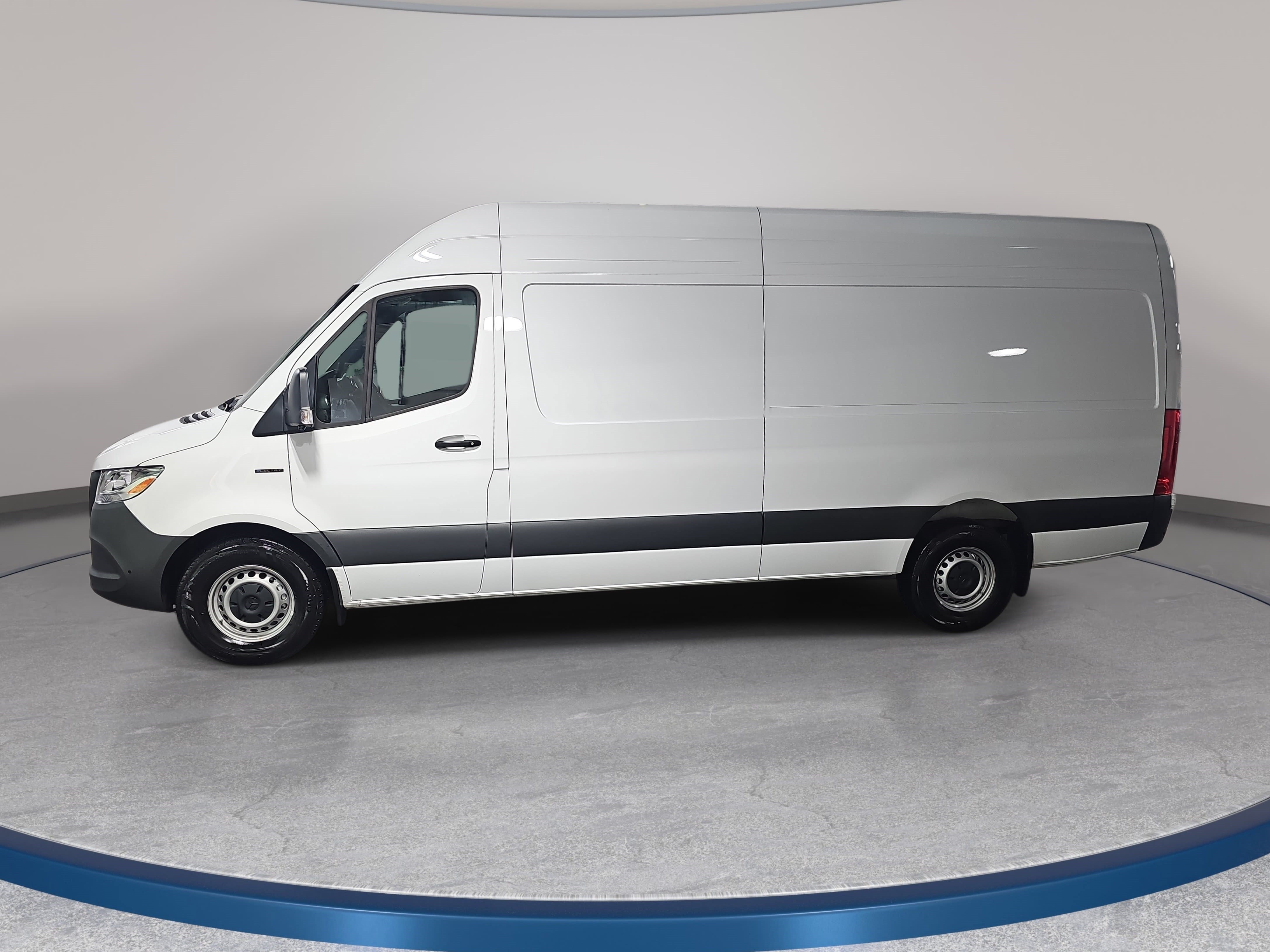 New 2025 Mercedes-Benz eSprinter 170 Cargo image 8