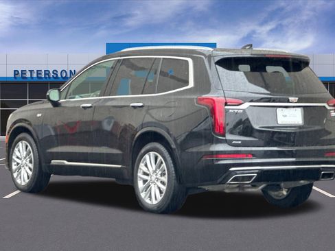 Used 2023 Cadillac XT6 Premium Luxury w/ Technology Package AWD/4WD image 6