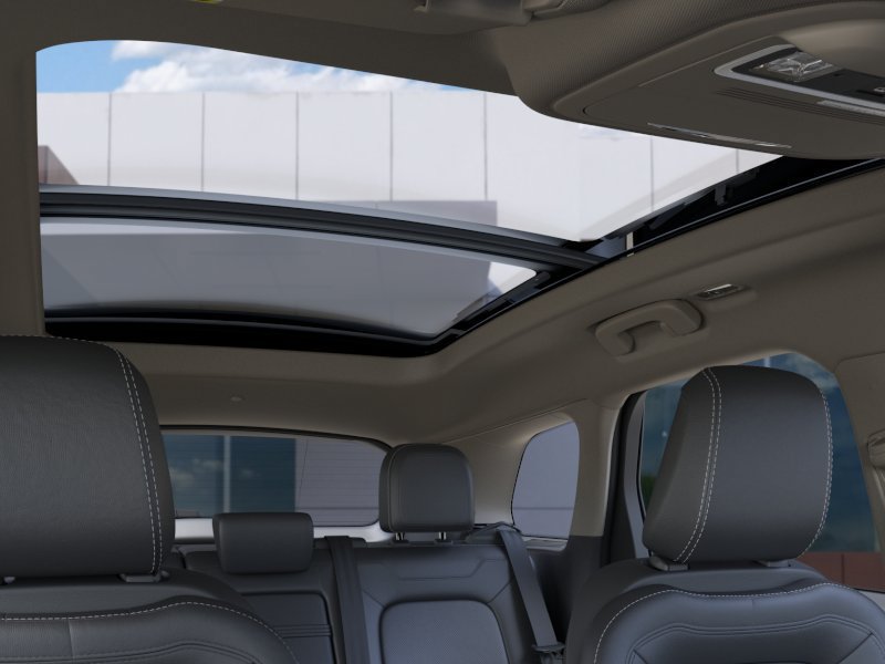 New 2025 Lincoln Corsair Grand Touring w/ Equipment Group 302A AWD/4WD image 23