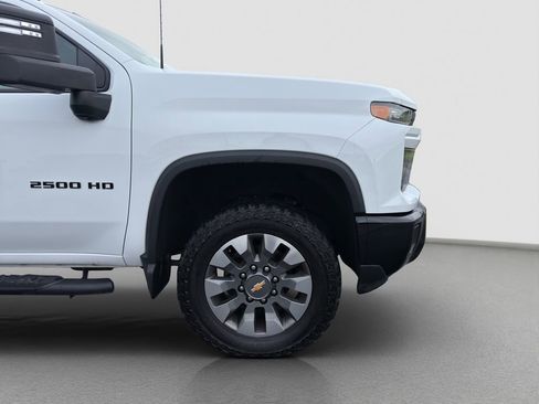 Used 2024 Chevrolet Silverado 2500 Custom w/ Custom Value Package AWD/4WD image 37