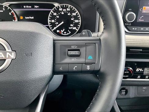 Certified 2025 Nissan Rogue SV image 24