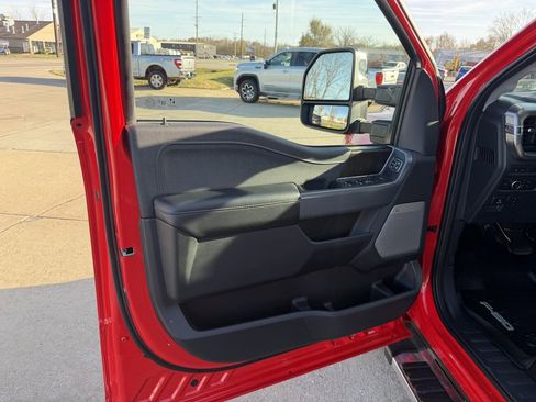 Used 2022 Ford F150 Lariat image 14