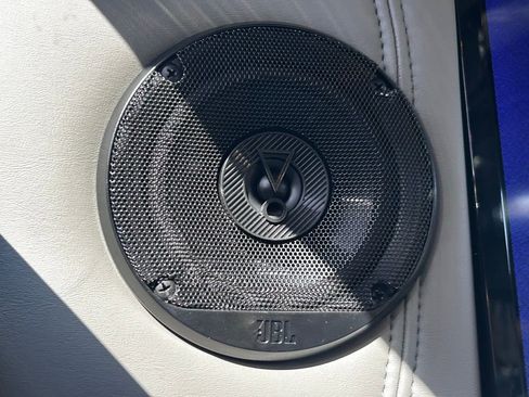 Used 2021 GMC Savana 2500 LS w/ Enhanced Convenience Package image 5