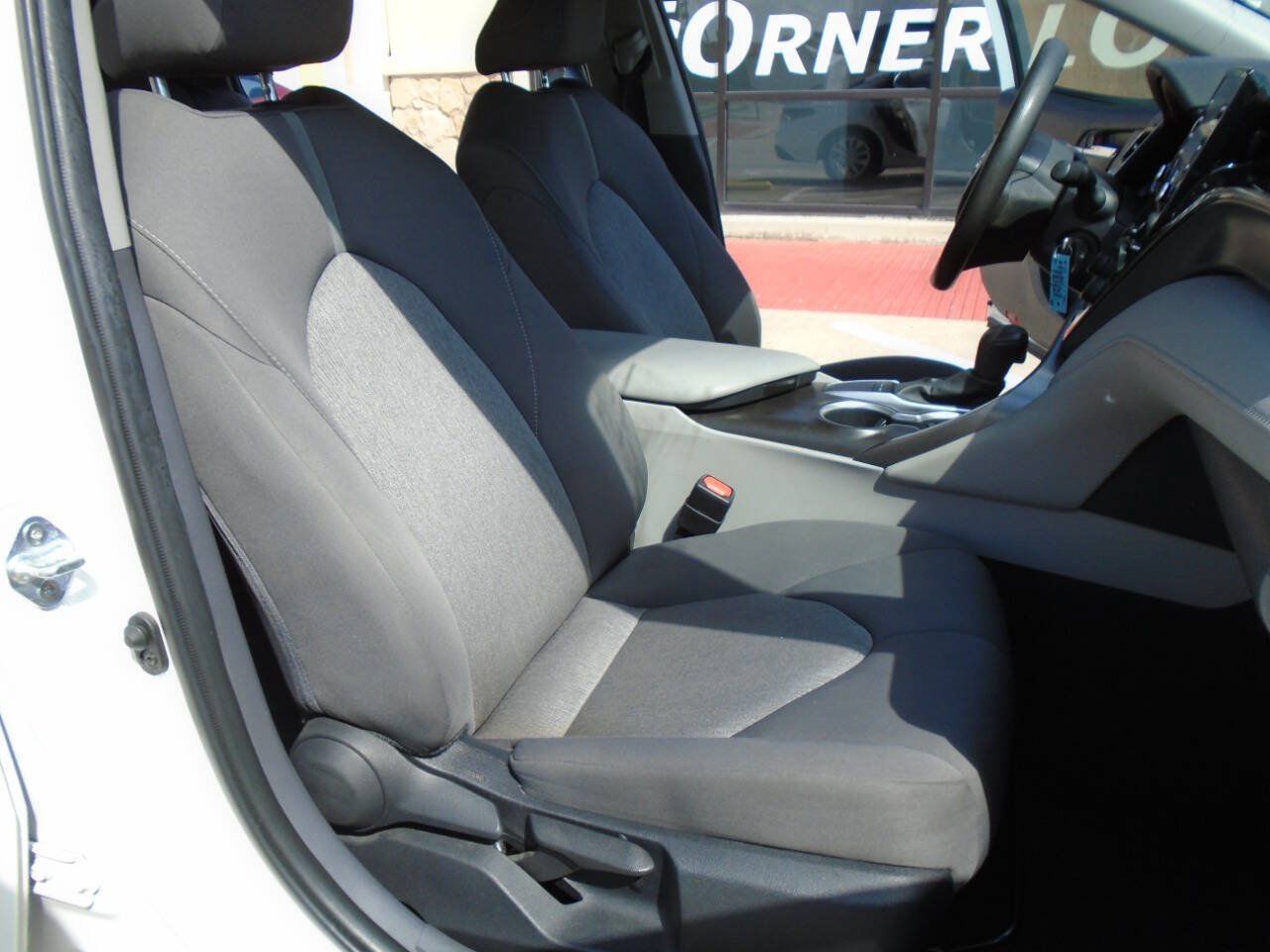 Used 2023 Toyota Camry LE FWD image 12