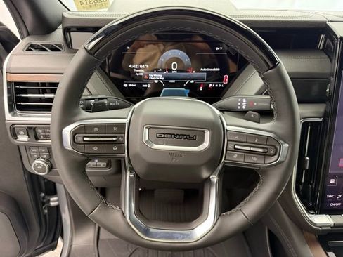 New 2026 GMC Yukon Denali w/ Denali Reserve Package image 17