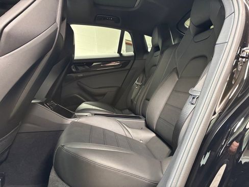 Used 2024 Porsche Panamera 4 image 28