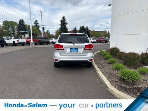 Used 2012 Dodge Journey Crew w/ Flexible Seating Group FWD image 5