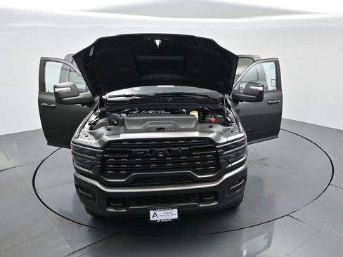 New 2025 RAM 3500 Limited image 30