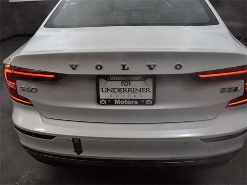 Used 2023 Volvo S60 B5 Ultimate w/ Climate Package image 7