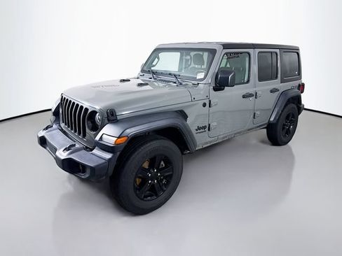 Used 2022 Jeep Wrangler Unlimited Sport AWD/4WD image 3