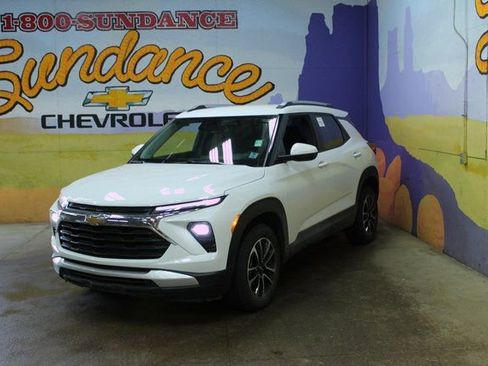 Certified 2025 Chevrolet TrailBlazer LT w/ Convenience Package image 7