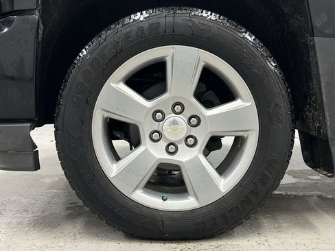 Used 2018 Chevrolet Silverado 1500 LT w/ All Star Edition image 29