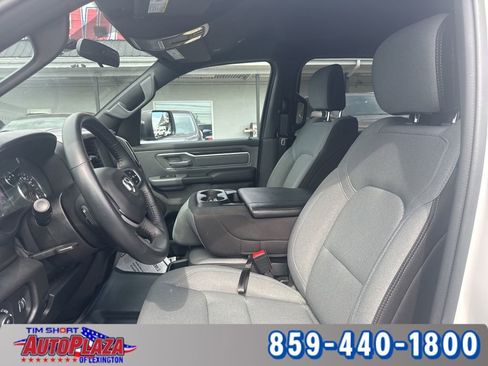 Used 2022 RAM 1500 Big Horn AWD/4WD image 3