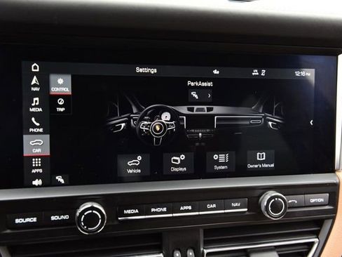 Used 2020 Porsche Macan image 15