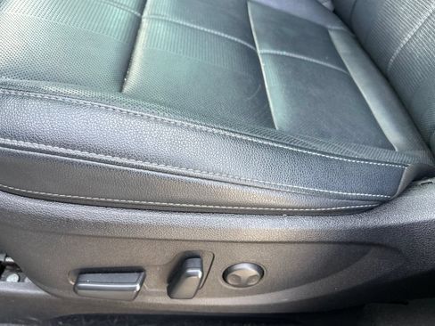 Used 2022 Kia Telluride EX w/ EX Premium Package AWD/4WD image 22
