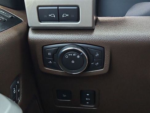 Used 2021 Ford F350 King Ranch w/ King Ranch Ultimate Package AWD/4WD image 24