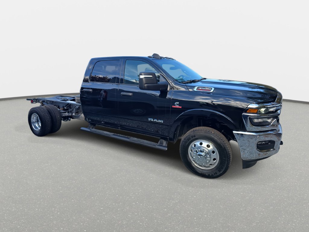 New 2026 RAM 3500 Big Horn AWD/4WD image 4