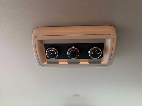 Used 2016 Dodge Grand Caravan SE w/ Quick Order Package 29E SE image 15