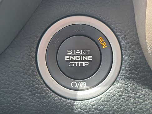 Used 2022 RAM 1500 Laramie RWD image 27