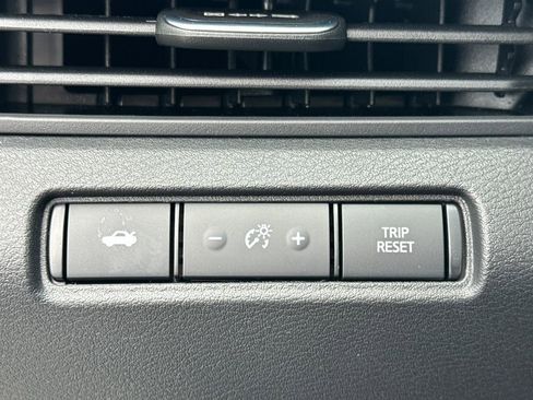 New 2026 Nissan Altima 2.5 SV w/ SV Special Edition Package AWD/4WD image 32