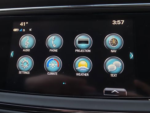 Used 2018 Buick Enclave Essence image 29