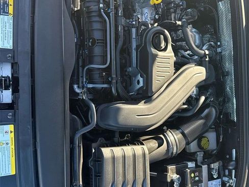 New 2026 Volkswagen Jetta SE FWD image 12