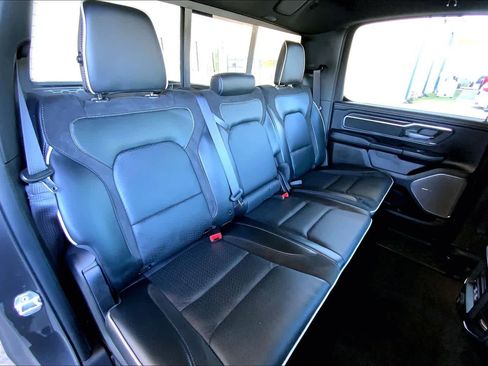 Used 2025 RAM 1500 Laramie w/ Night Edition image 19