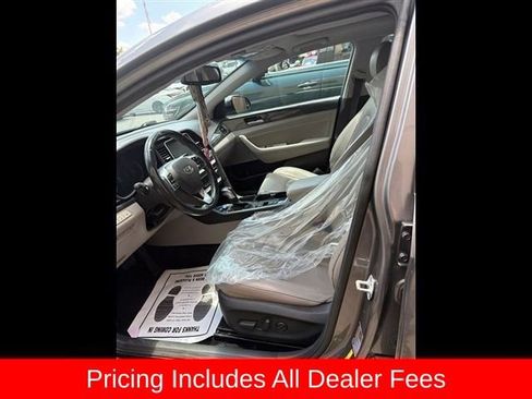 Used 2019 Hyundai Sonata Limited w/ Ultimate Package 04 FWD image 11