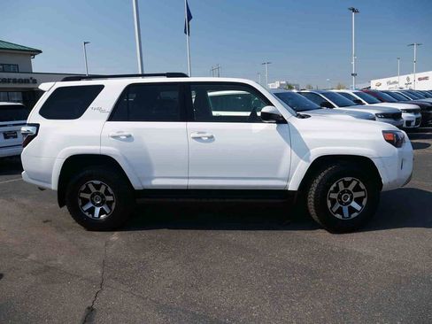 Used 2024 Toyota 4Runner TRD Off-Road image 24