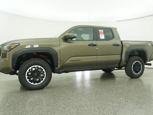 New 2026 Toyota Tacoma TRD Off-Road image 18