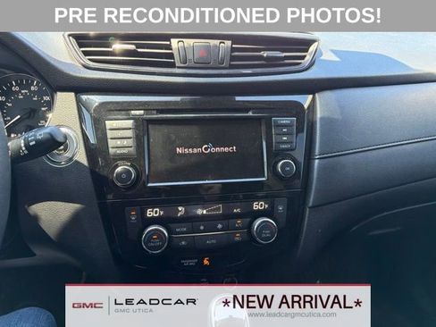 Used 2020 Nissan Rogue SV AWD/4WD image 21