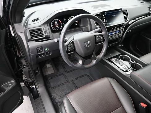 Certified 2024 Honda Ridgeline Black Edition image 15
