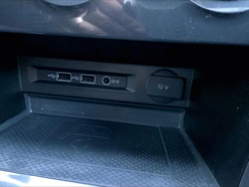 Used 2020 Volkswagen Tiguan SE w/ Panoramic Sunroof Package image 36