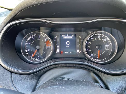Used 2019 Jeep Cherokee Latitude w/ Popular Appearance Group AWD/4WD image 29